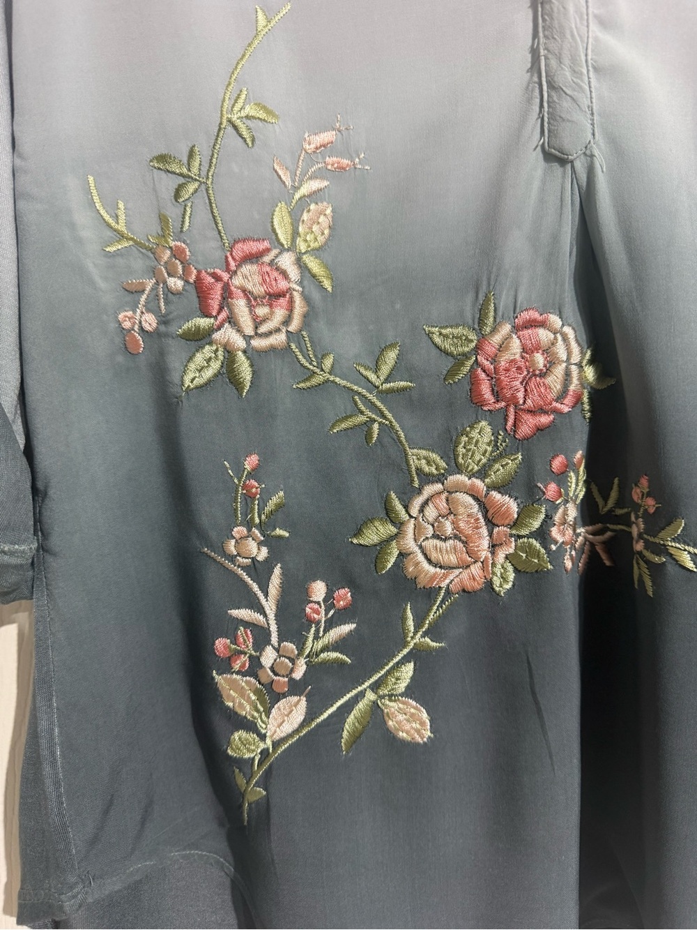 Anthropologie TINY Embroidered Top Size S/P Grey Ombre Floral Boho Peasant - Picture 4 of 10
